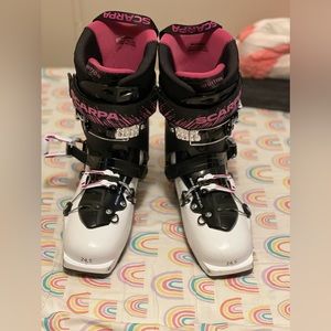 Scarpa boots for women